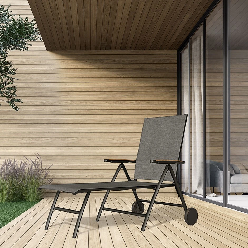 Folding Reclining Lounger